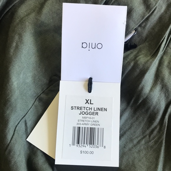 Onia Stretch Cargo Linen Jogger in Army Green - Picture 11 of 11